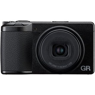 Appareil photo numérique compact Ricoh GR IV HDF Noir